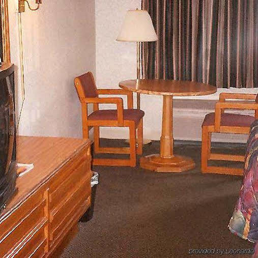 Augusta Best Inn Ngoại thất bức ảnh