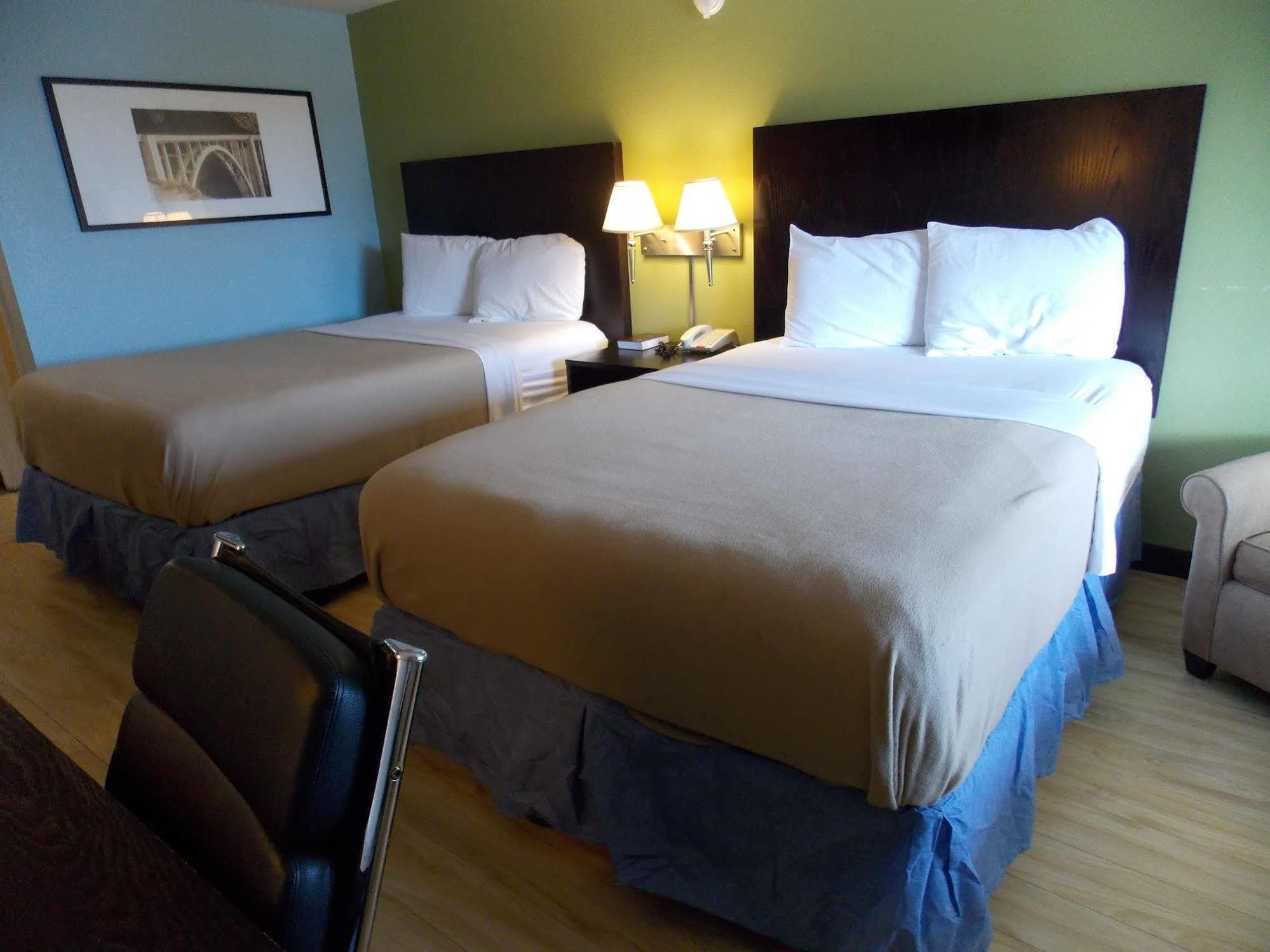 Augusta Best Inn Ngoại thất bức ảnh