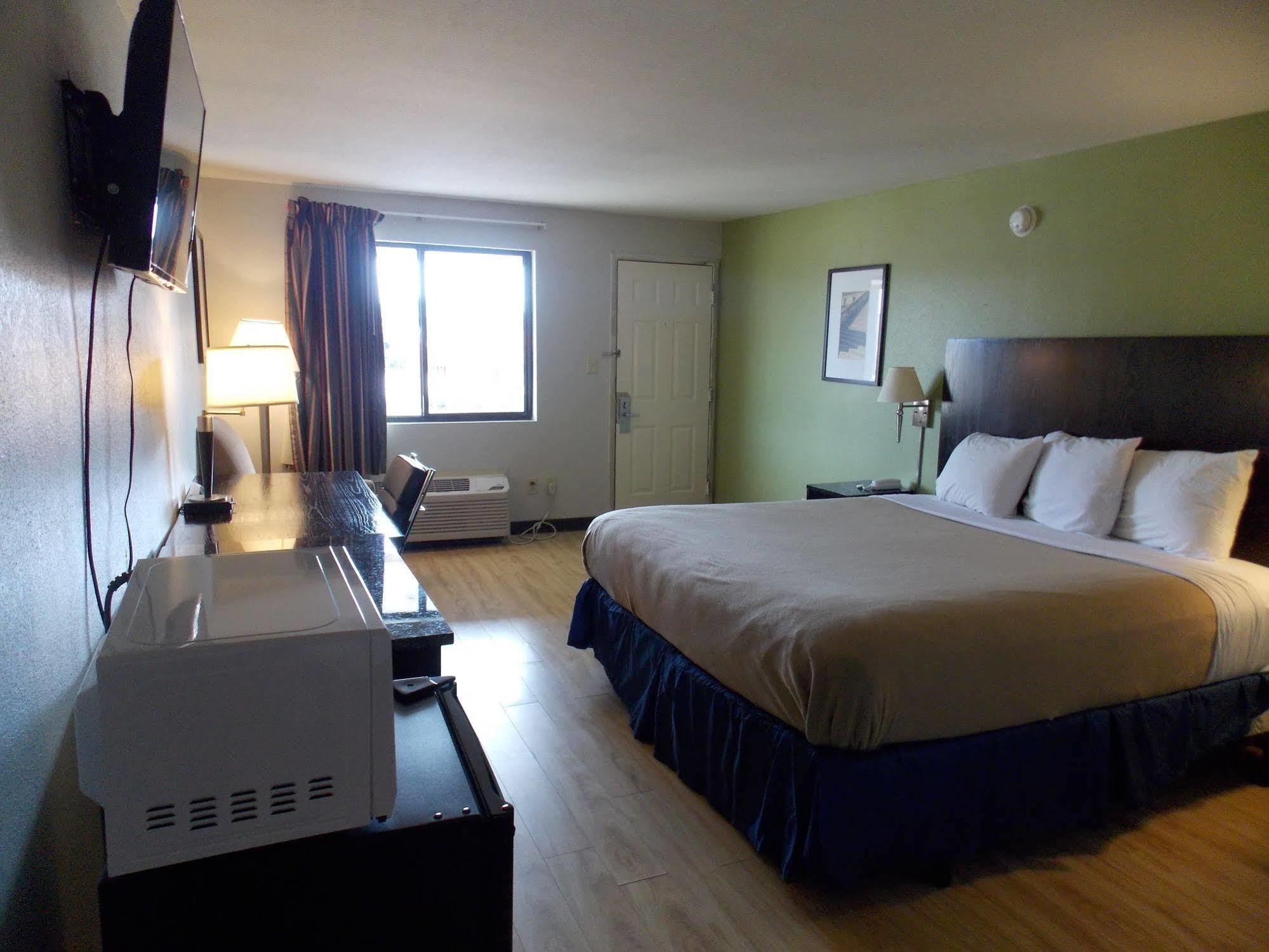 Augusta Best Inn Ngoại thất bức ảnh