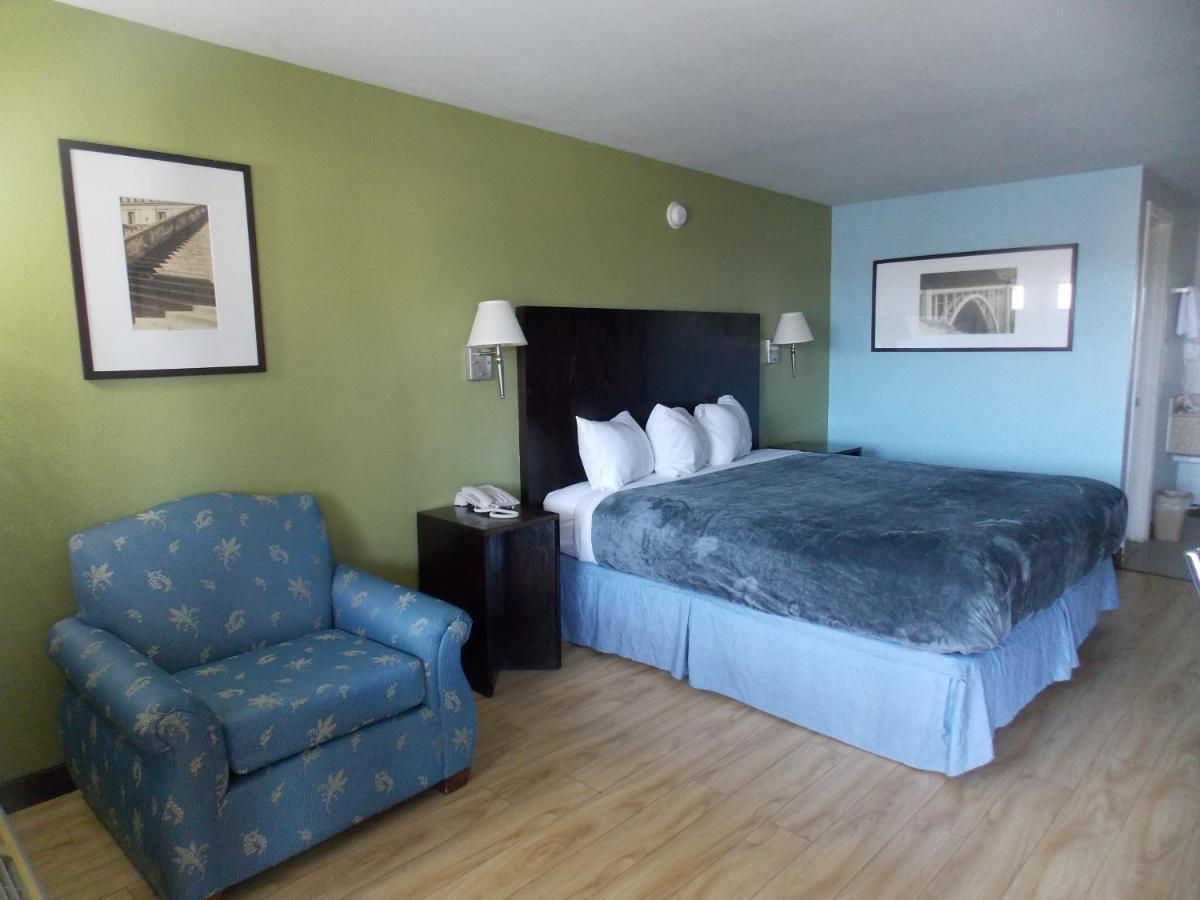 Augusta Best Inn Ngoại thất bức ảnh